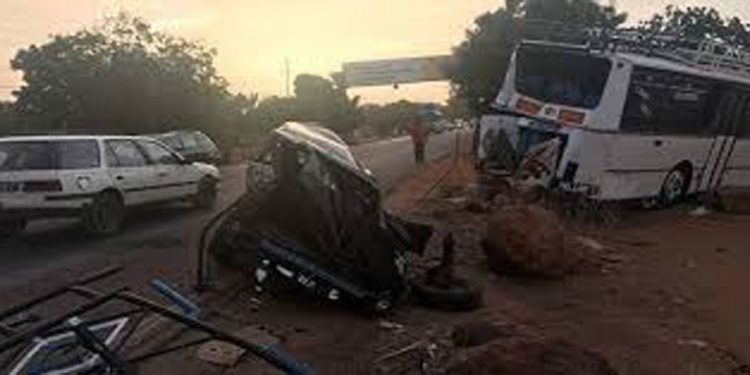 Terrible accident sur la route  : 5 personnes perdent la vie dont 3 femmes