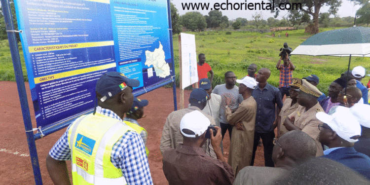 L’état d’avancement des travaux de la route Dialocoto-Mako salué par Abdoulaye Daouda Diallo