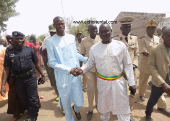 Tamba : le ministre de la jeunesse remet les clés des 100 logements construits à Kahéne