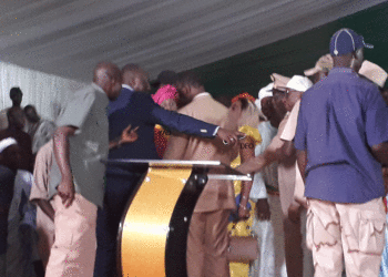 Déo Cissé et Yaye Awa Diagne parlent à Macky Sall