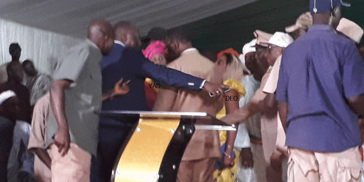 Déo Cissé et Yaye Awa Diagne parlent à Macky Sall