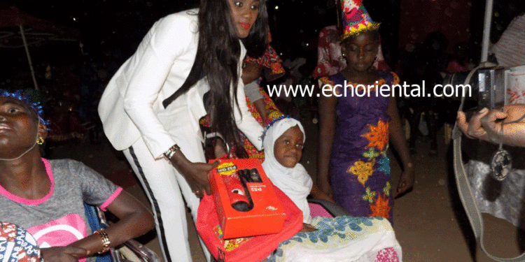 Cadeaux de Noël: La plate forme, des femmes solidaires, offre le sourire à 150 enfants de Tamba