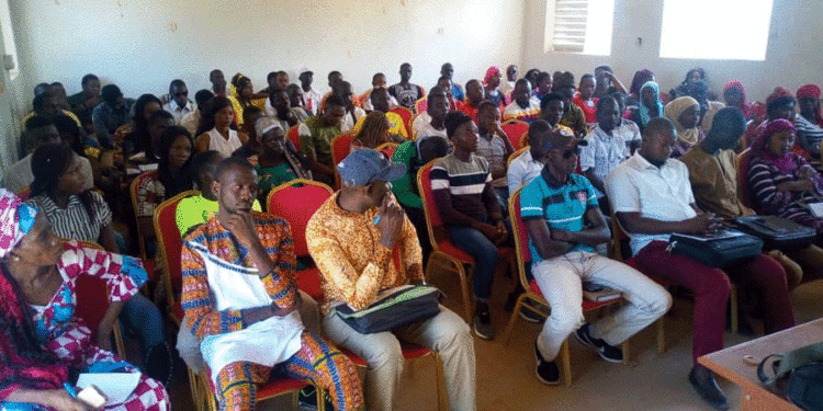 Koumpentoum : Une centaine de jeunes à l’école du processus électoral.