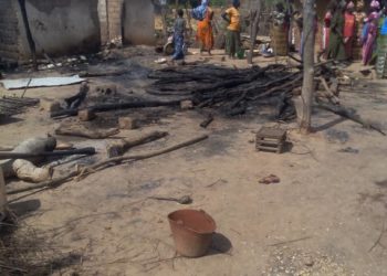 Urgent : Incendie à Néttéboulou, le  village de Fodécounda Ansou  ravagé par des flammes