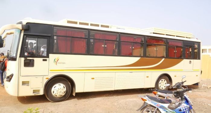 Kédougou: Macky Sall respecte sa promesse, il offre un  bus aux élèves du Lycée Maciré Bâ