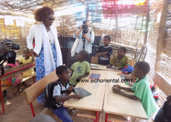 Coumba Gawlo Seck dans les écoles de Tambacounda : « L’Etat doit prendre plus ses responsabilités en mettant en place des infrastructures adéquates d’éducation».