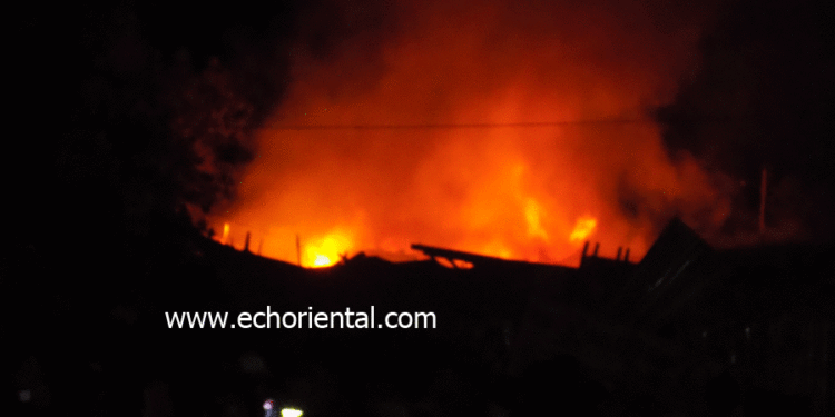 URGENT : Incendie, plusieurs cantines du marché central de Tamba sont réduites en cendre