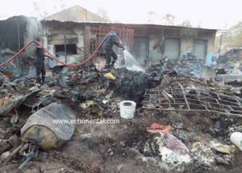 PHOTOS : Incendie du marché central de Tamba, les Sapeurs encore sur les lieux