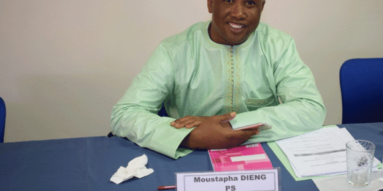 Retrouvaille de la famille PS : Moustapha Dieng, c’est « une main tendue hypocrite. Ils sont menacés par leur allié, ils veulent chercher refuge ».