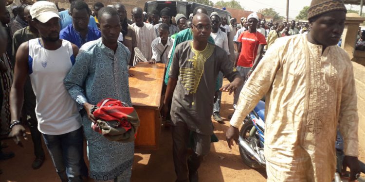 Tambacounda : Binta Camara vient d’être inhumée au cimetière de Saré Guiléle