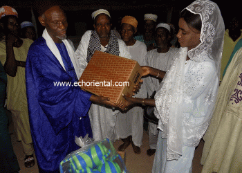 Ramadan 2019 à Tamba : Mamy Guèye et le réseau des femmes solidaires distribuent, dattes, nattes, climatiseur…aux mosquées.