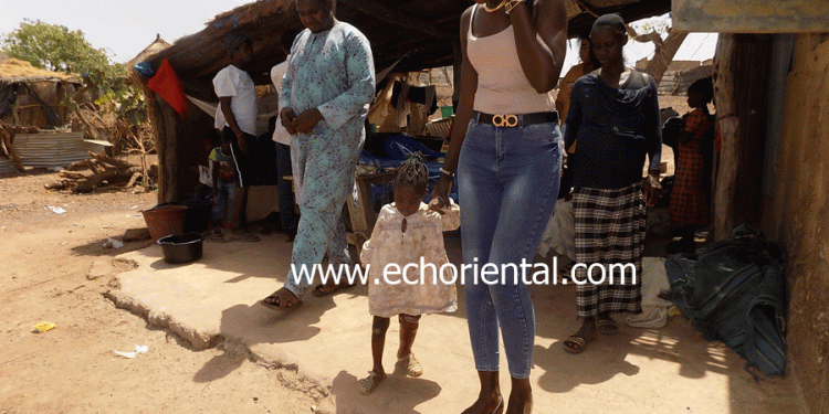 Tamba : La fillette Juliette Bindia qui n’a jamais marché dans sa vie, est aujourd’hui sur ses 2 jambes grâce à Mamy Guèye et aux FST