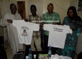 JEPS de Tamba : Le Parrain Souty Touré met 200 tee-shirts à la disposition du comité d’organisation pour la randonnée