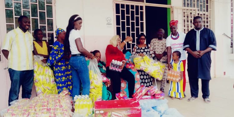Tambacounda : Camp de vacances des enfants handicapés, la plate forme des femmes solidaires remet un important lot de denrées…