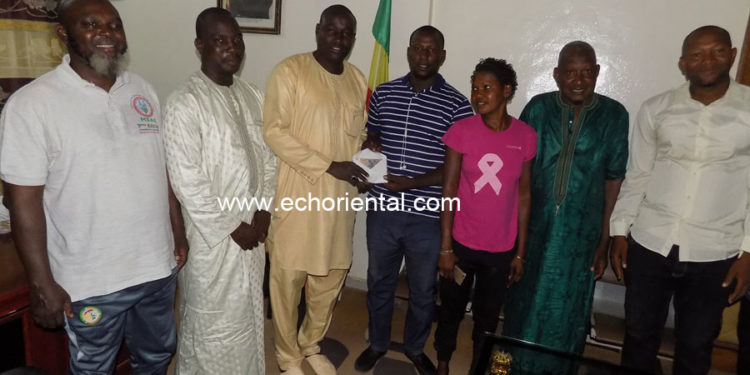 Phases nationales Navétanes : L’Asc Diocko a reçu un soutien financier du Député Maire Mame Balla Lô