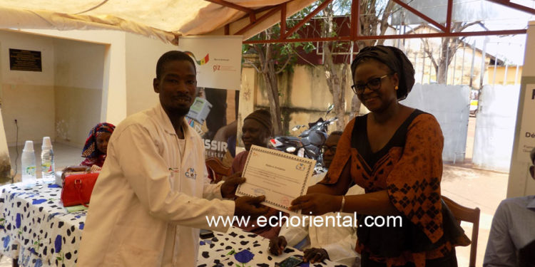 Tambacounda : Les 40 jeunes artisans de la chambre des métiers, ont reçu leurs attestations de formation de la Giz