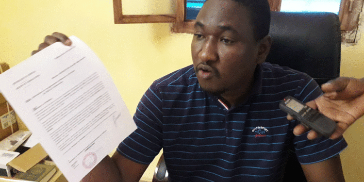 Mamadou Bâ face à la presse, dénonce le maintien du Pr Abdoul Aziz Tandia à la tête de l’ARD de Tamba (document)