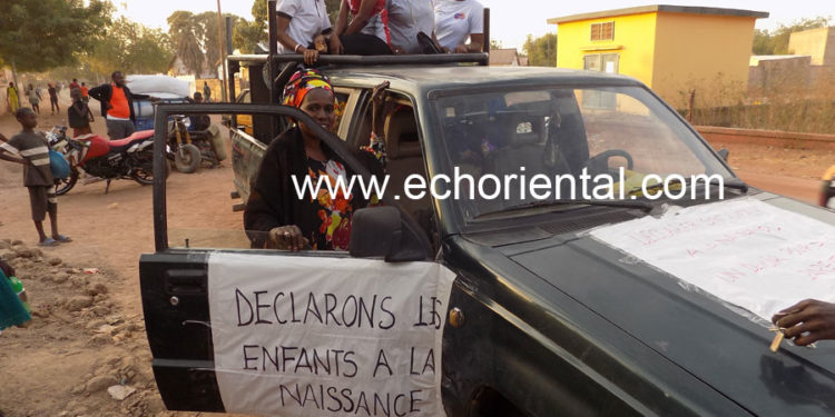 Tamba : Les acteurs de la petite enfance en caravane de sensibilisation, « l&rsquo;extrait de naissance, un passeport pour l&rsquo;enfant».
