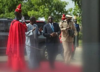 Rétropédalage au sommet : Vers le retour du poste de Premier ministre après…