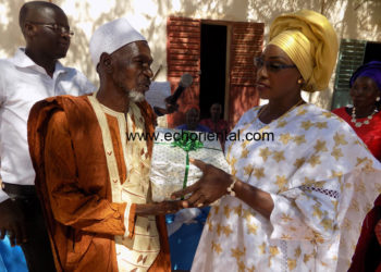 Tamba : L’équipe pédagogique de l&rsquo;école Lamine Danfakha honore son ex-directeur, Mamadou Diallo, pour une retraite méritée