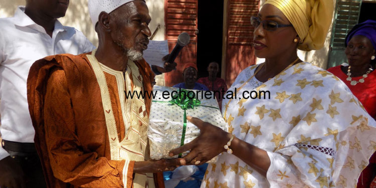 Tamba : L’équipe pédagogique de l&rsquo;école Lamine Danfakha honore son ex-directeur, Mamadou Diallo, pour une retraite méritée