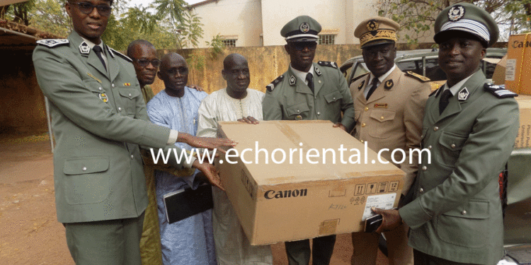Tambacounda : La Douane offre du matériel didactique à l’Académie
