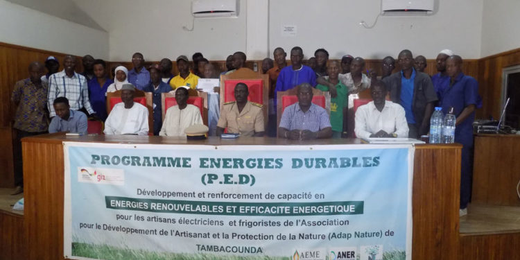 Tambacounda : 30 artisans d’Adap nature, outillés en techniques d&rsquo;énergie renouvelables et efficacité énergétique.
