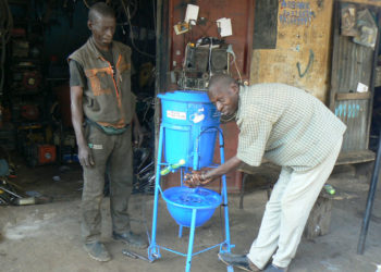 Tambacounda : Riposte contre le Covid-19, Khalifa Sidibé crée un système mécanique « intelligent » de lave-mains