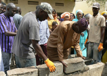 Tambacounda : Pose 1ère pierre, Le ministre Sidiki Kaba  offre un mur de clôture, 2 salles de classes à l’école Bounama Diallo et …