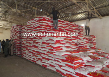 Tambacounda: Aide alimentaire d’urgence, un premier lot, de 730 tonnes de riz, réceptionné par le gouverneur.
