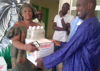 Tamba: Lutte contre le covid-19, l&rsquo;association « Jeunesse du Boundou » offre des produits d&rsquo;hygiène aux structures sanitaires.