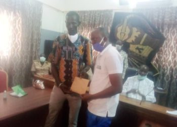 Tamba: Lutte contre le Covid-19, le CRGE donne un appui d&rsquo;un million aux conducteurs de motos Jakarta.