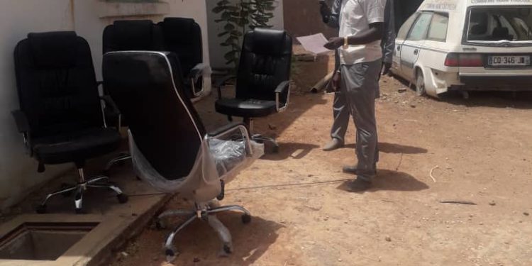 Lutte contre le Covid-19 : Le Maire de Niani Toucouleur équipe les postes de santé pour le relèvement du plateau technique