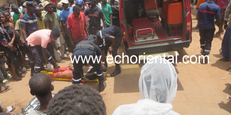 Manifestation à Tamba : Un conducteur de moto jakarta violemment percuté par un véhicule de la police