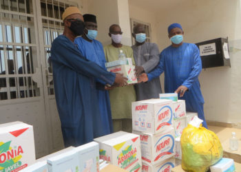 Reprise des cours à Tamba : Le Député Maire Mame Balla Lô remet des produits d’hygiène, du matériel de prévention à l’IEF