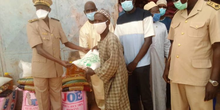 Tambacounda : Le Ministre Mansour Faye lance les opérations de distribution de l’aide sociale