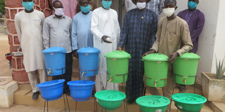 Lutte contre le Covid-19 : La Mairie de Sint-Niklaas appuie celle de Tamba en kits d’hygiène et de protection