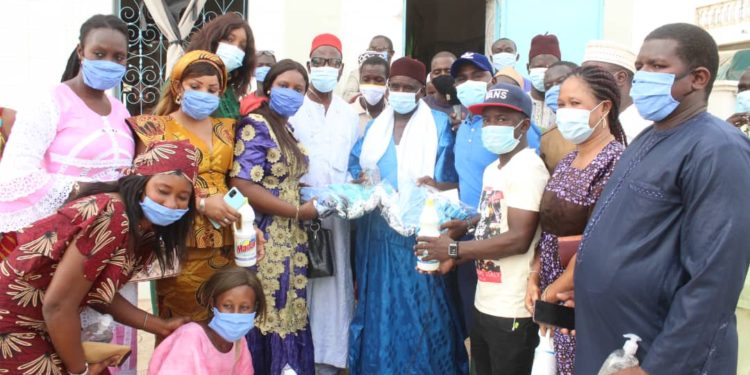Lutte contre la Covid-19 à Tamba : La coordination communale de la COJER remet des produits de prévention à l’Imam Ratib
