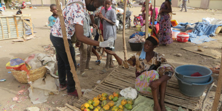 Lutte contre la Covid-19 à Tamba : Des jeunes « volontaires » se mobilisent pour inculquer les bons gestes aux populations