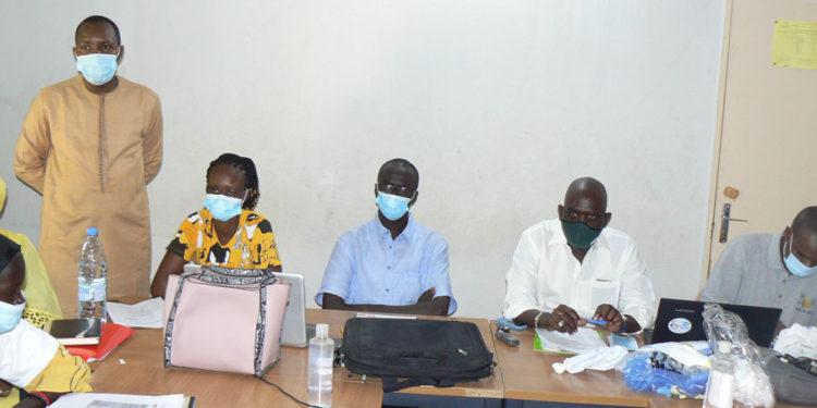 Tamba : Les LEA et PRT du GEEP à l’école des droits des ados et jeunes en ESR