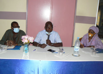 Tamba: Enseignants et CGE à l’école des DSSR d’Enda Jeunesse Action, pour l’accès voire le maintien des filles à l’éducation formelle.