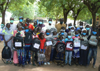 Tamba: Des élèves de 13 écoles de Néttéboulou portés au sommet de la pyramide par Papis Signaté