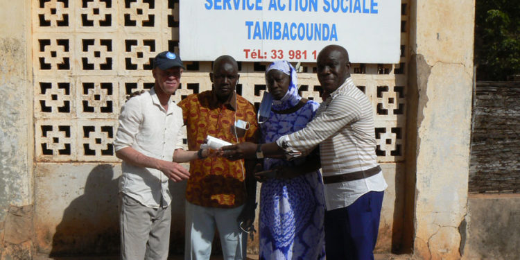 Tamba : Don de crèmes solaires et d’habits/« Génération CREIL », de Mme Workhiya Timéra, au chevet des Albinos de la région.