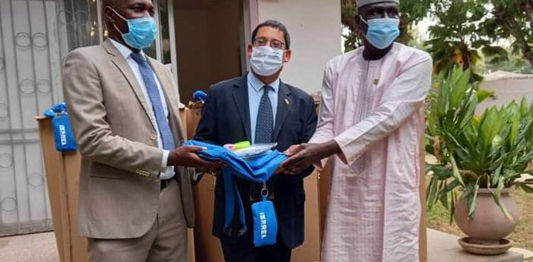 Rentrée scolaire 2020-2021 à Tamba: L’Ambassade d’Israël remet des fournitures scolaires au Député Maire Mame Balla Lô et …