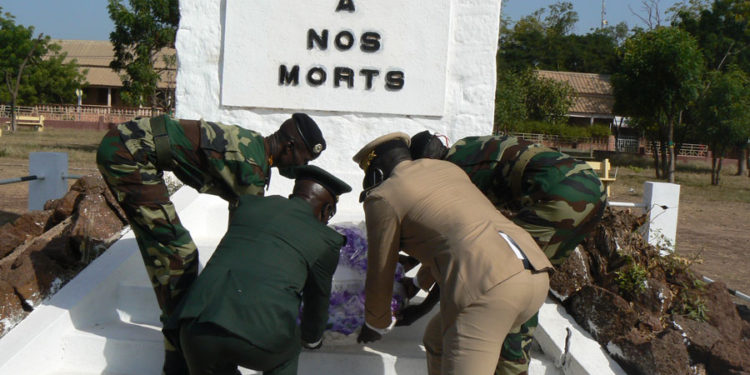 Tamba: Célébration de la Toussaint/dépôt de gerbe de fleurs/annulation de la cérémonie au cimetière chrétien