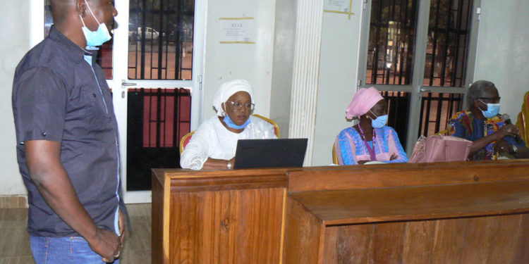 Tamba: Le staff du Comité Consultatif des Femmes (CCF) à l’école des techniques de communication et de l’utilisation des réseaux sociaux.