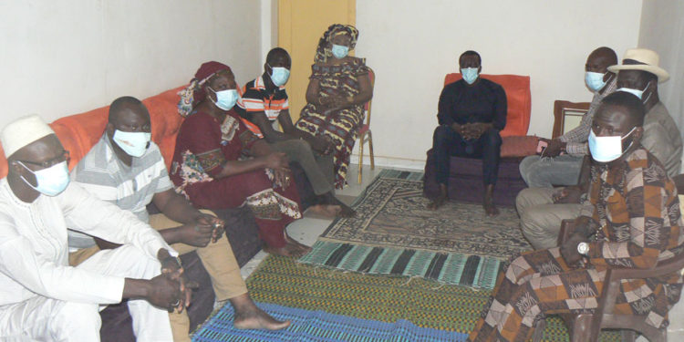 2e Vague Covid-19 : Mamadou Kassé, DG de la SICAP.SA, transforme le forum des quartiers en campagne de sensibilisation