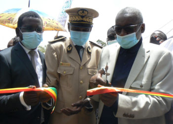 Tamba : Le ministre Sidiki Kaba, Président ADESOR et le DG de la SONATEL, remettent les clés du poste de santé réhabilité de Dépôt