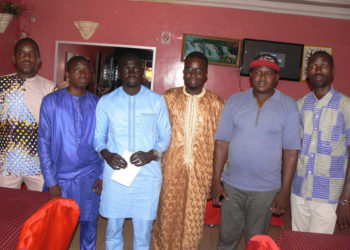 Rixe au panel de restitution de la Cojer de Tamba: Des jeunes de l’Apr tempêtent contre Moussa Sow, «nous le savons, il est là pour diviser les jeunes et parachuter un  inconnu à leur tête »