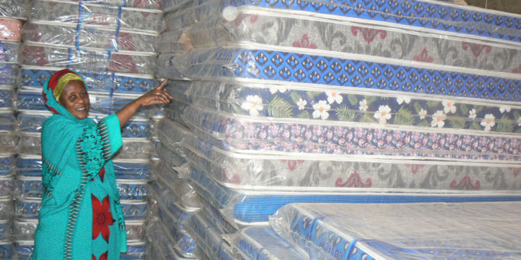 Tamba : Ndogou/distribution de 250 matelas et de kits alimentaires/Les femmes apéristes prônent l’unité pour la réussite du programme « Xeyu  Ndaw yii »